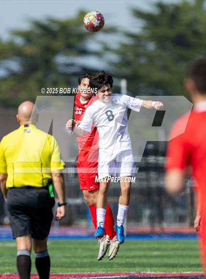 Thumbnail 2 in Carlmont vs. St. Ignatius College Preparatory (CCS Division II Round 1) photogallery.