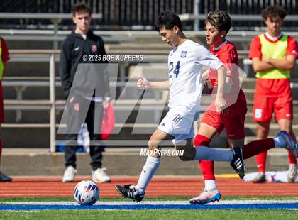 Thumbnail 3 in Carlmont vs. St. Ignatius College Preparatory (CCS Division II Round 1) photogallery.