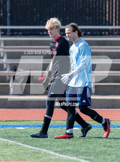Thumbnail 1 in Carlmont vs. St. Ignatius College Preparatory (CCS Division II Round 1) photogallery.
