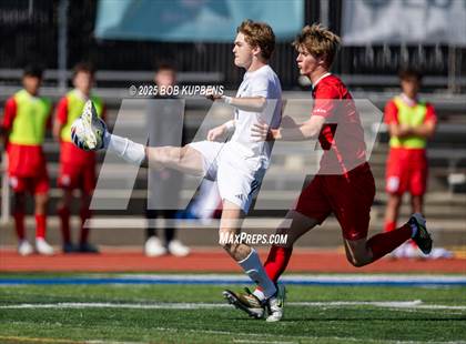Thumbnail 2 in Carlmont vs. St. Ignatius College Preparatory (CCS Division II Round 1) photogallery.