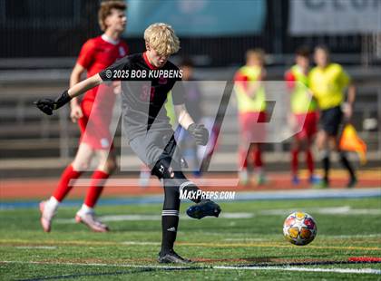 Thumbnail 2 in Carlmont vs. St. Ignatius College Preparatory (CCS Division II Round 1) photogallery.