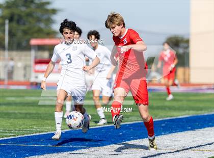 Thumbnail 1 in Carlmont vs. St. Ignatius College Preparatory (CCS Division II Round 1) photogallery.