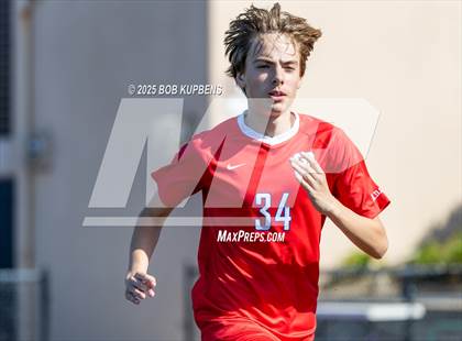 Thumbnail 1 in Carlmont vs. St. Ignatius College Preparatory (CCS Division II Round 1) photogallery.