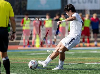 Thumbnail 1 in Carlmont vs. St. Ignatius College Preparatory (CCS Division II Round 1) photogallery.