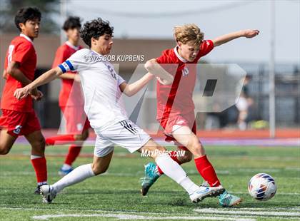 Thumbnail 3 in Carlmont vs. St. Ignatius College Preparatory (CCS Division II Round 1) photogallery.