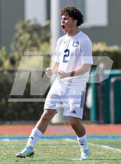Thumbnail 3 in Carlmont vs. St. Ignatius College Preparatory (CCS Division II Round 1) photogallery.