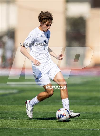 Thumbnail 1 in Carlmont vs. St. Ignatius College Preparatory (CCS Division II Round 1) photogallery.