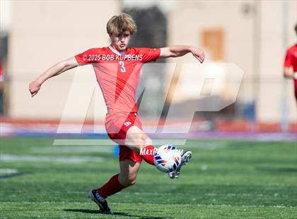 Thumbnail 3 in Carlmont vs. St. Ignatius College Preparatory (CCS Division II Round 1) photogallery.