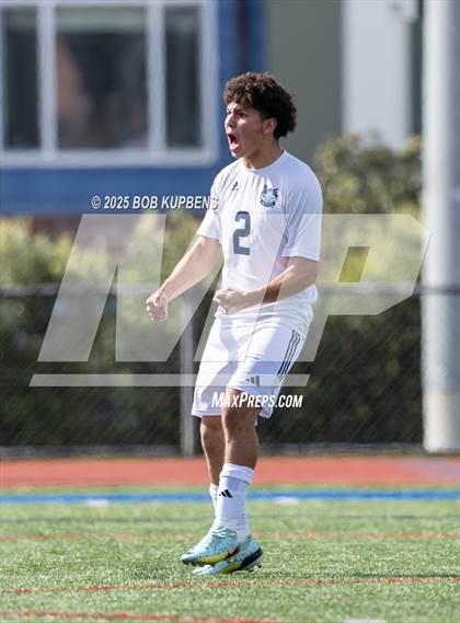 Thumbnail 1 in Carlmont vs. St. Ignatius College Preparatory (CCS Division II Round 1) photogallery.