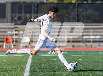 Thumbnail 2 in Carlmont vs. St. Ignatius College Preparatory (CCS Division II Round 1) photogallery.