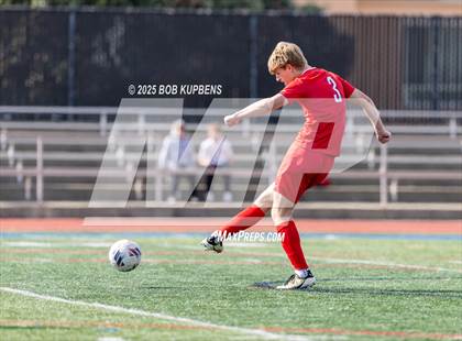 Thumbnail 2 in Carlmont vs. St. Ignatius College Preparatory (CCS Division II Round 1) photogallery.