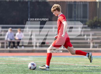 Thumbnail 1 in Carlmont vs. St. Ignatius College Preparatory (CCS Division II Round 1) photogallery.