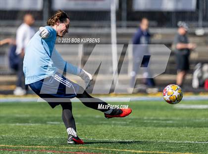 Thumbnail 2 in Carlmont vs. St. Ignatius College Preparatory (CCS Division II Round 1) photogallery.