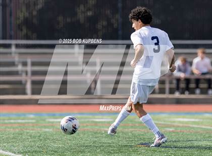 Thumbnail 3 in Carlmont vs. St. Ignatius College Preparatory (CCS Division II Round 1) photogallery.
