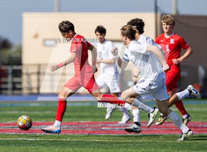 Thumbnail 2 in Carlmont vs. St. Ignatius College Preparatory (CCS Division II Round 1) photogallery.