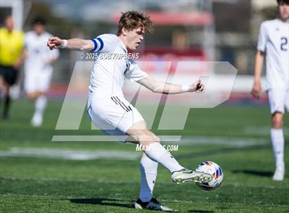 Thumbnail 1 in Carlmont vs. St. Ignatius College Preparatory (CCS Division II Round 1) photogallery.