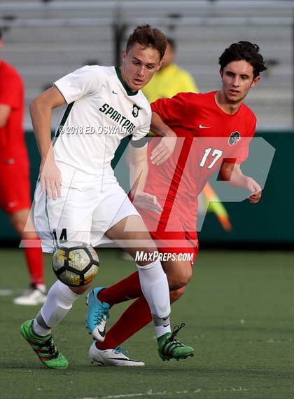 Thumbnail 2 in Burlingame @ De La Salle (CIF NorCal Regional D1 Quarterfinal) photogallery.