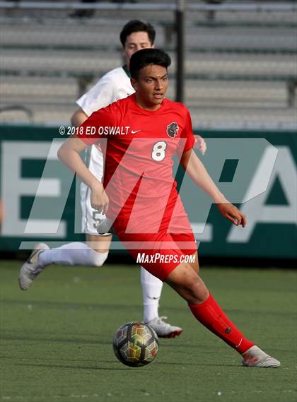 Thumbnail 3 in Burlingame @ De La Salle (CIF NorCal Regional D1 Quarterfinal) photogallery.