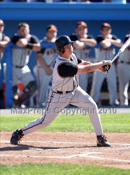 Thumbnail 3 in Honeoye vs. Warsaw (Section 5 Class CC Semifinal) photogallery.