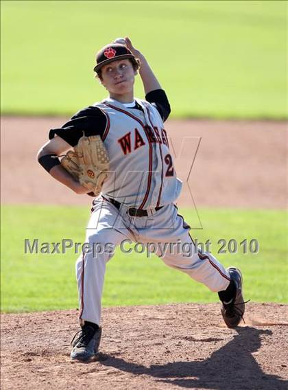 Thumbnail 3 in Honeoye vs. Warsaw (Section 5 Class CC Semifinal) photogallery.
