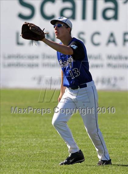 Thumbnail 3 in Honeoye vs. Warsaw (Section 5 Class CC Semifinal) photogallery.