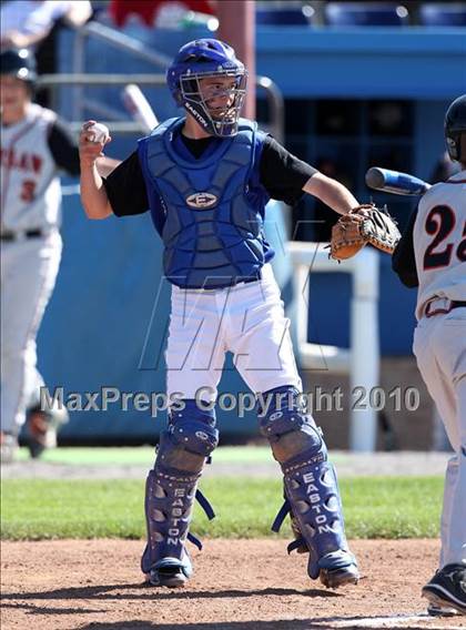 Thumbnail 3 in Honeoye vs. Warsaw (Section 5 Class CC Semifinal) photogallery.