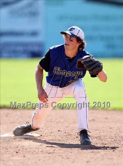 Thumbnail 3 in Honeoye vs. Warsaw (Section 5 Class CC Semifinal) photogallery.