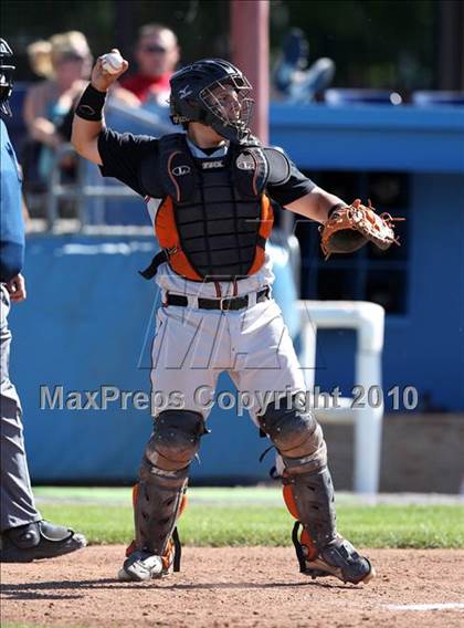 Thumbnail 1 in Honeoye vs. Warsaw (Section 5 Class CC Semifinal) photogallery.