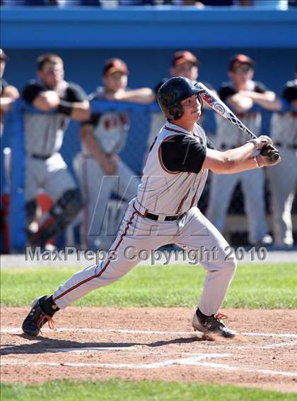 Thumbnail 1 in Honeoye vs. Warsaw (Section 5 Class CC Semifinal) photogallery.