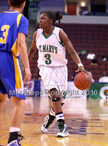 Thumbnail 1 in Bishop Amat vs. St. Mary's (CIF State D3 Final) photogallery.