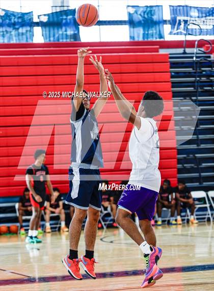 Thumbnail 1 in Bronx Leadership Academy Vs Hillcrest (NYC Elite 32 Fall Brawl Tipoff) photogallery.
