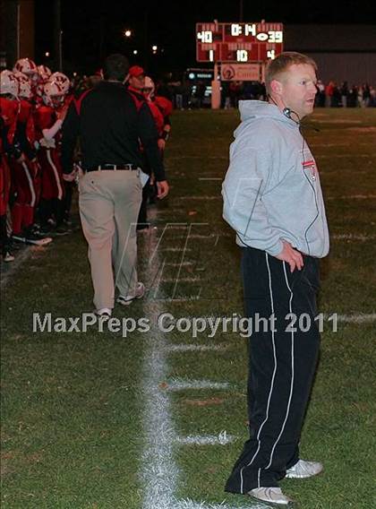 Thumbnail 2 in Deer Creek-Mackinaw vs. Clifton Central (IHSA Class 2A Quarterfinal) photogallery.