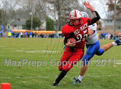 Thumbnail 1 in Deer Creek-Mackinaw vs. Clifton Central (IHSA Class 2A Quarterfinal) photogallery.