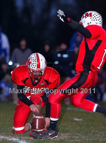 Thumbnail 3 in Deer Creek-Mackinaw vs. Clifton Central (IHSA Class 2A Quarterfinal) photogallery.