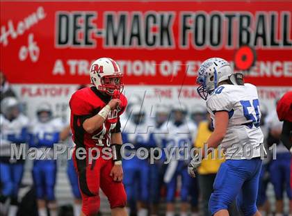 Thumbnail 3 in Deer Creek-Mackinaw vs. Clifton Central (IHSA Class 2A Quarterfinal) photogallery.