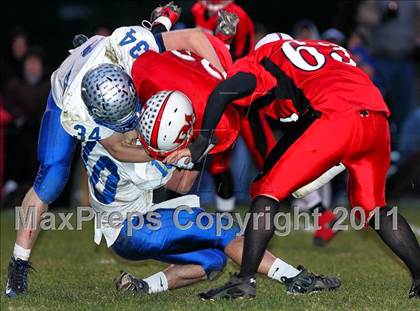 Thumbnail 1 in Deer Creek-Mackinaw vs. Clifton Central (IHSA Class 2A Quarterfinal) photogallery.