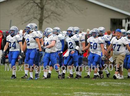 Thumbnail 2 in Deer Creek-Mackinaw vs. Clifton Central (IHSA Class 2A Quarterfinal) photogallery.