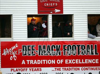 Thumbnail 2 in Deer Creek-Mackinaw vs. Clifton Central (IHSA Class 2A Quarterfinal) photogallery.