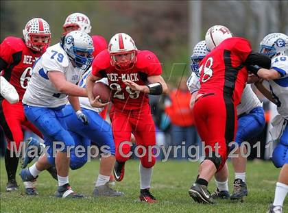 Thumbnail 2 in Deer Creek-Mackinaw vs. Clifton Central (IHSA Class 2A Quarterfinal) photogallery.
