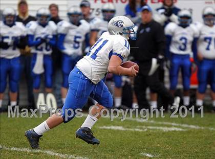 Thumbnail 3 in Deer Creek-Mackinaw vs. Clifton Central (IHSA Class 2A Quarterfinal) photogallery.