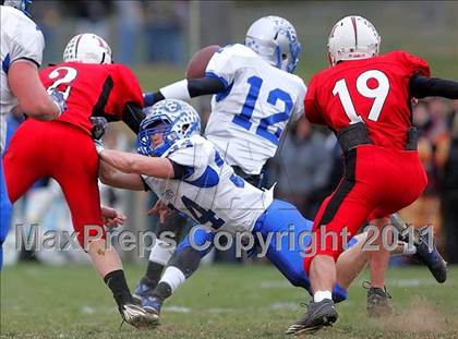 Thumbnail 3 in Deer Creek-Mackinaw vs. Clifton Central (IHSA Class 2A Quarterfinal) photogallery.