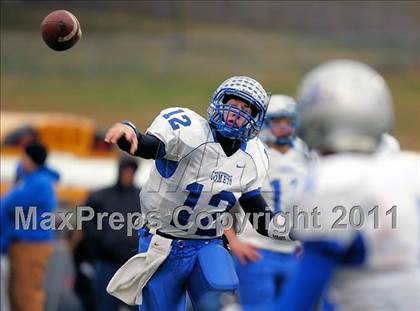 Thumbnail 2 in Deer Creek-Mackinaw vs. Clifton Central (IHSA Class 2A Quarterfinal) photogallery.