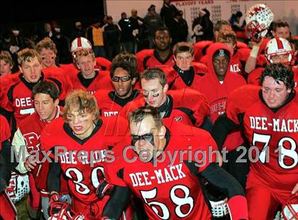 Thumbnail 3 in Deer Creek-Mackinaw vs. Clifton Central (IHSA Class 2A Quarterfinal) photogallery.