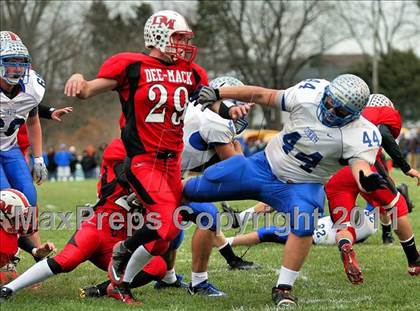 Thumbnail 3 in Deer Creek-Mackinaw vs. Clifton Central (IHSA Class 2A Quarterfinal) photogallery.