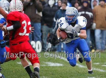 Thumbnail 3 in Deer Creek-Mackinaw vs. Clifton Central (IHSA Class 2A Quarterfinal) photogallery.