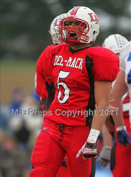Thumbnail 1 in Deer Creek-Mackinaw vs. Clifton Central (IHSA Class 2A Quarterfinal) photogallery.