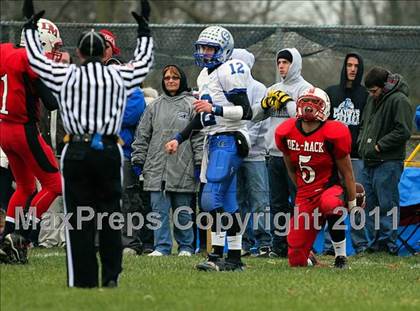 Thumbnail 1 in Deer Creek-Mackinaw vs. Clifton Central (IHSA Class 2A Quarterfinal) photogallery.