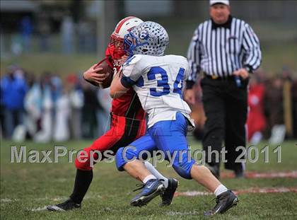 Thumbnail 3 in Deer Creek-Mackinaw vs. Clifton Central (IHSA Class 2A Quarterfinal) photogallery.
