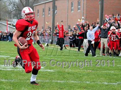 Thumbnail 1 in Deer Creek-Mackinaw vs. Clifton Central (IHSA Class 2A Quarterfinal) photogallery.