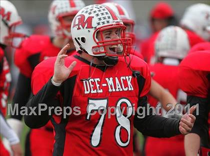 Thumbnail 2 in Deer Creek-Mackinaw vs. Clifton Central (IHSA Class 2A Quarterfinal) photogallery.
